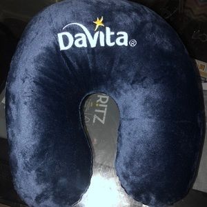 NEW DAVITA TRAVEL PILLOW